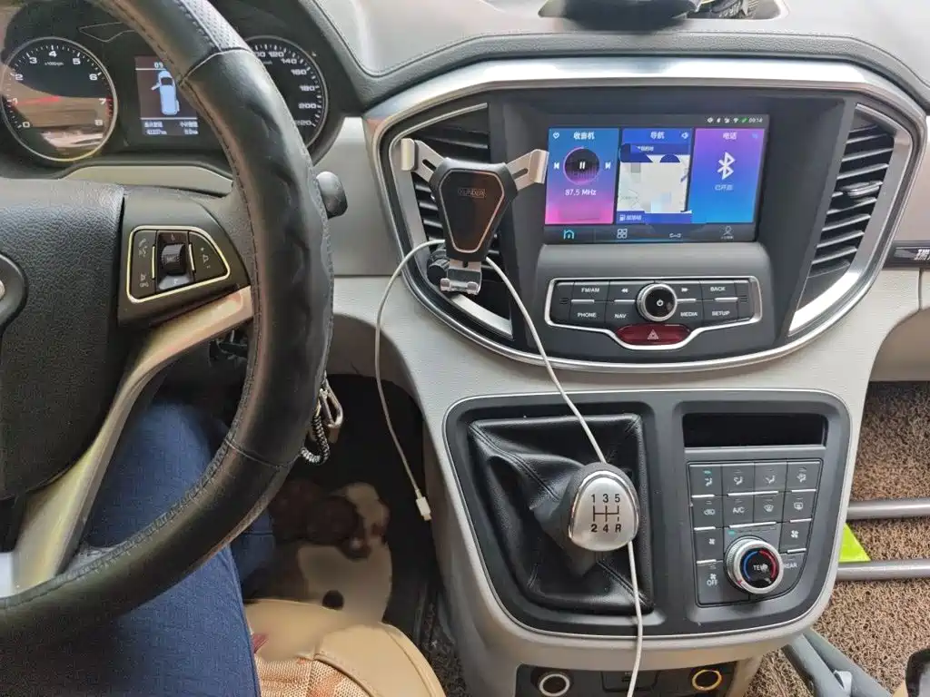 JAC Refine Refine M4 — миниатюра 6