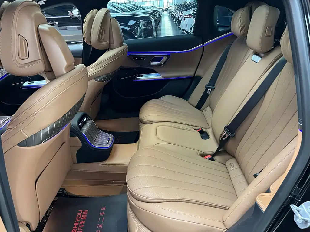 Mercedes-Benz E-Class E 2025 E 300 L Fashion