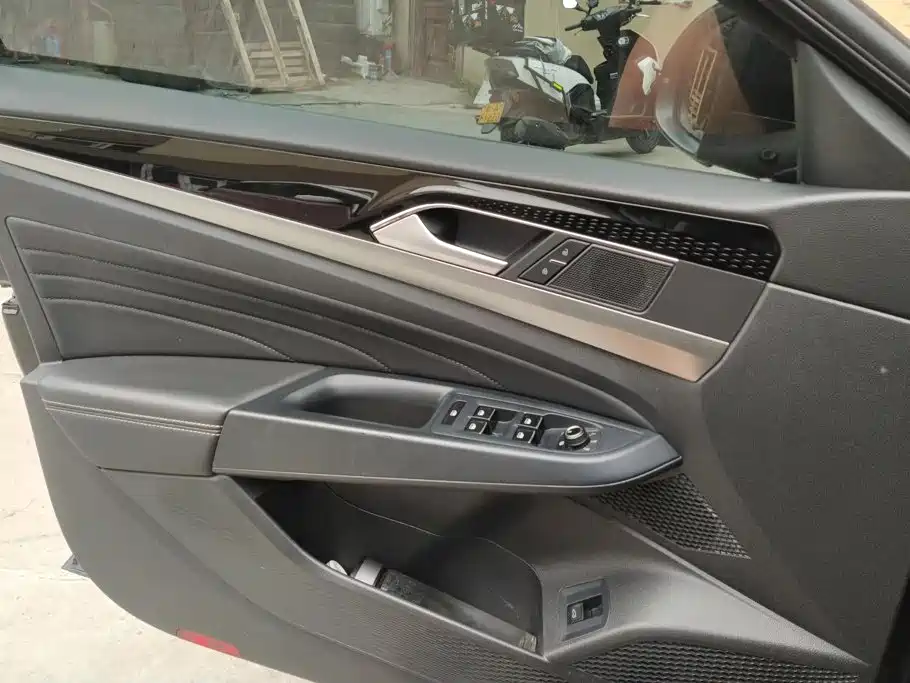 Volkswagen Passat — миниатюра 7