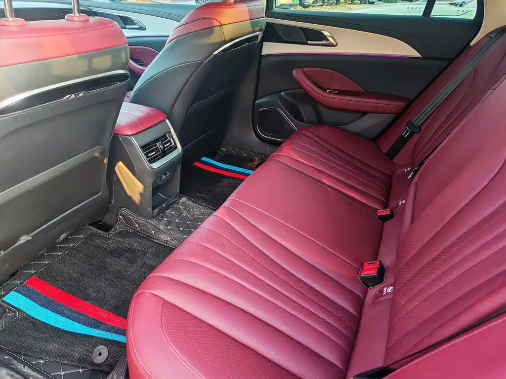 Hongqi Hongqi H5 PHEV — миниатюра 5