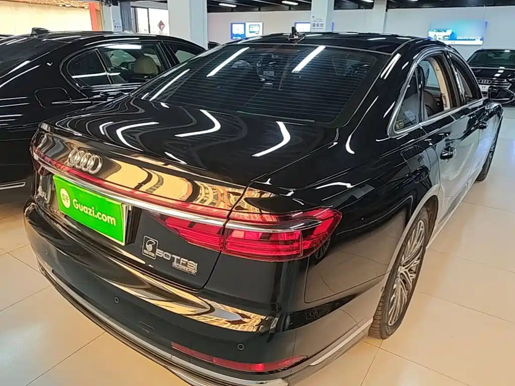 Audi A8 — миниатюра 7