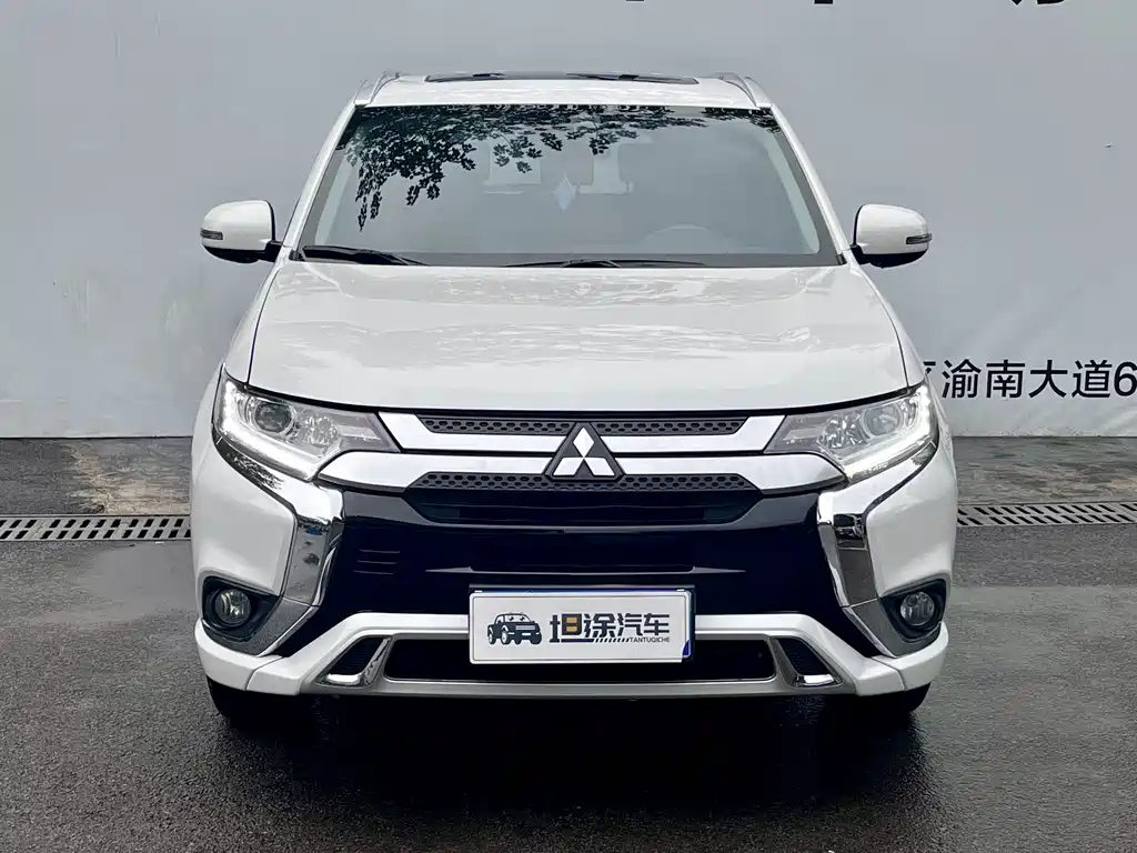 Mitsubishi Outlander — миниатюра 2