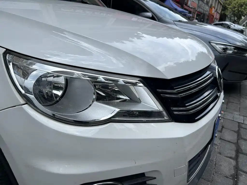 Volkswagen Tiguan — миниатюра 12