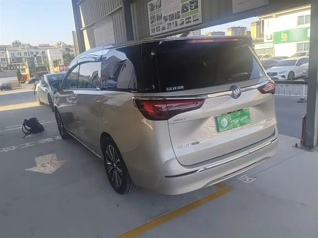 Buick GL8 2021 ES 653T Luxury