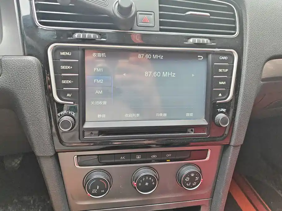 Volkswagen Golf — миниатюра 13