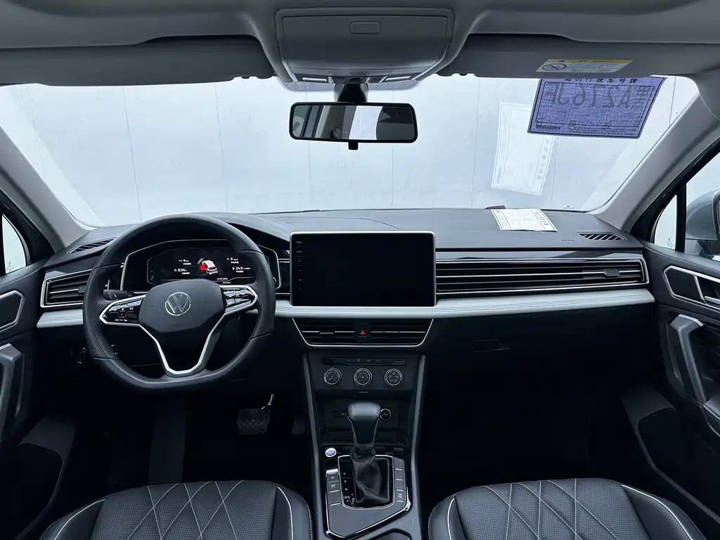 Volkswagen Tiguan L — миниатюра 6