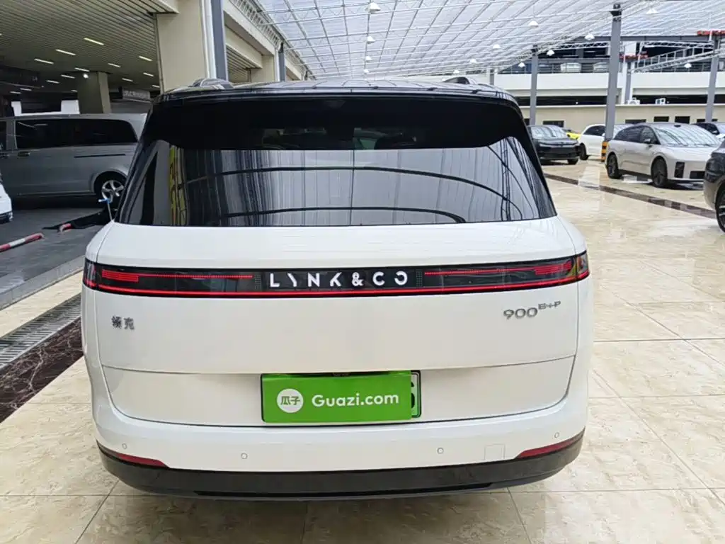 Lynk & Co 900 2025 2.0T Ultra 6 мест