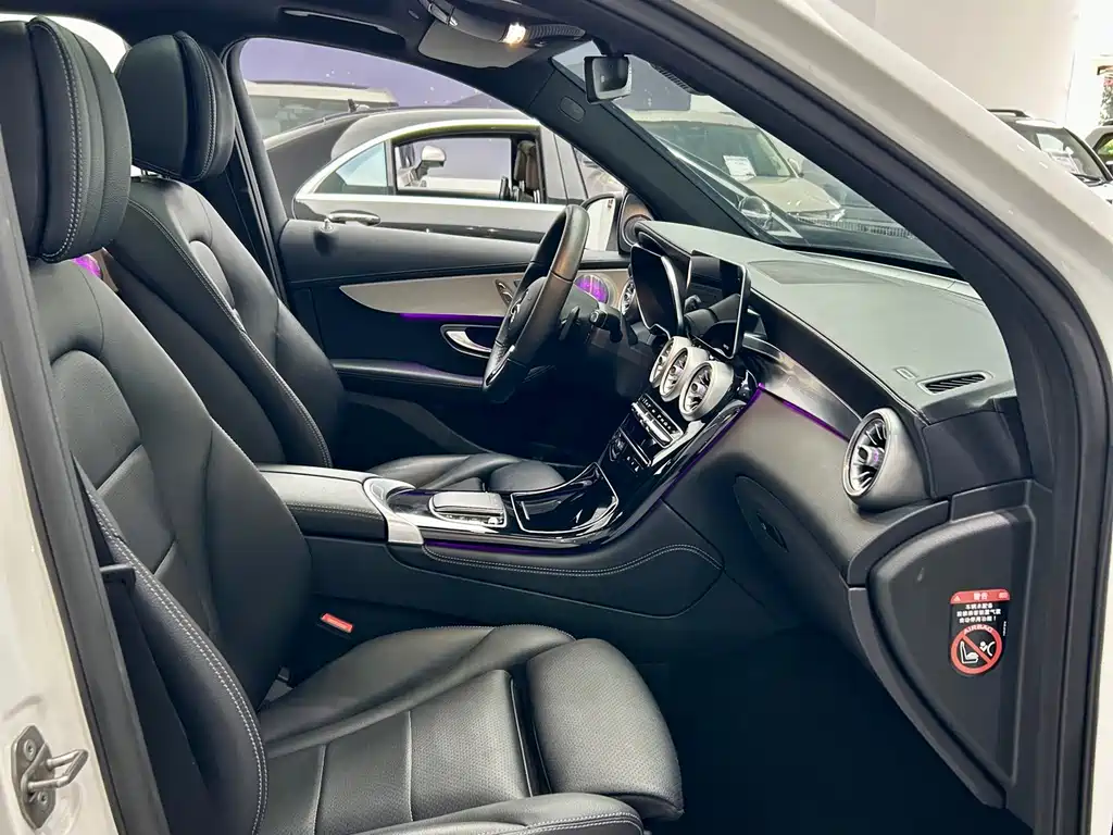Mercedes-Benz GLC 2021 GLC 260 L 4MATIC