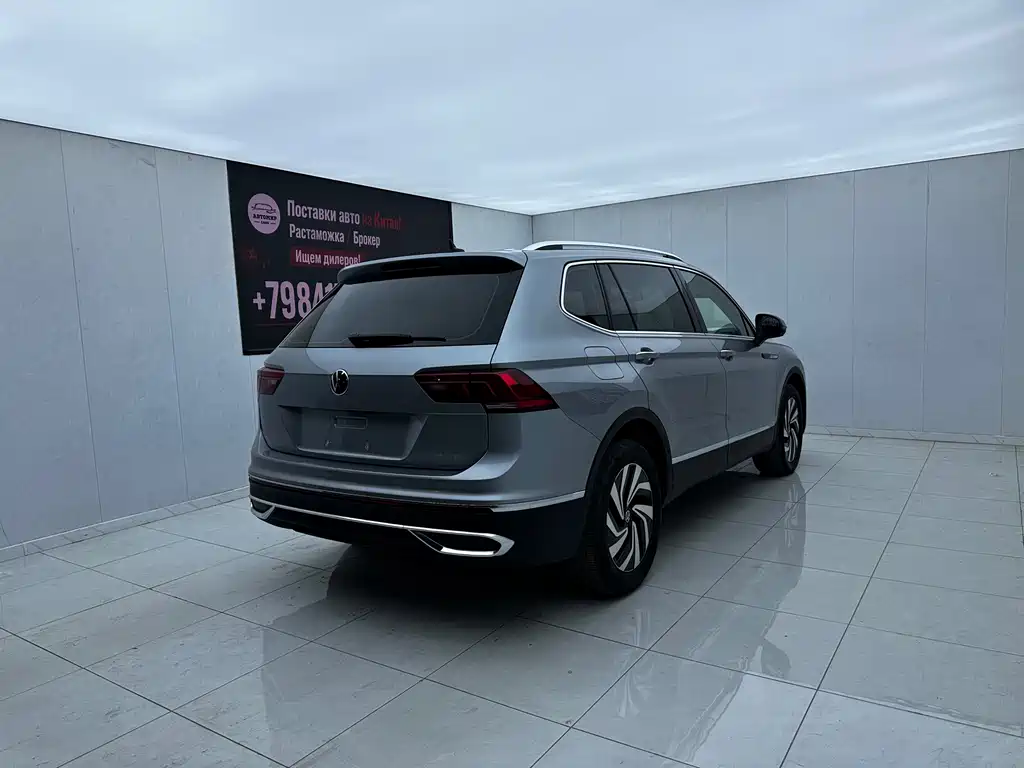 Volkswagen Tiguan L — миниатюра 9