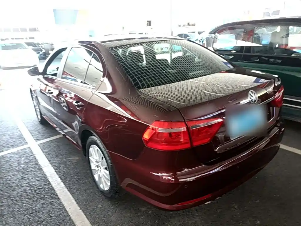 Volkswagen Lavida — миниатюра 5