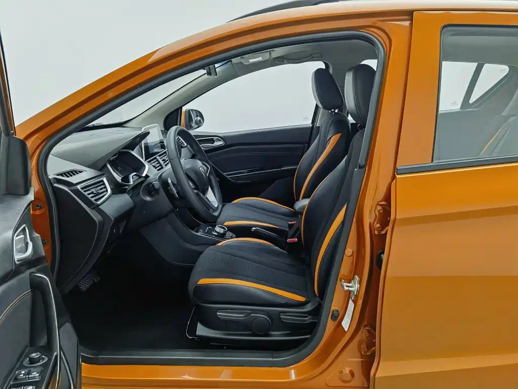 Baojun 310 — миниатюра 10