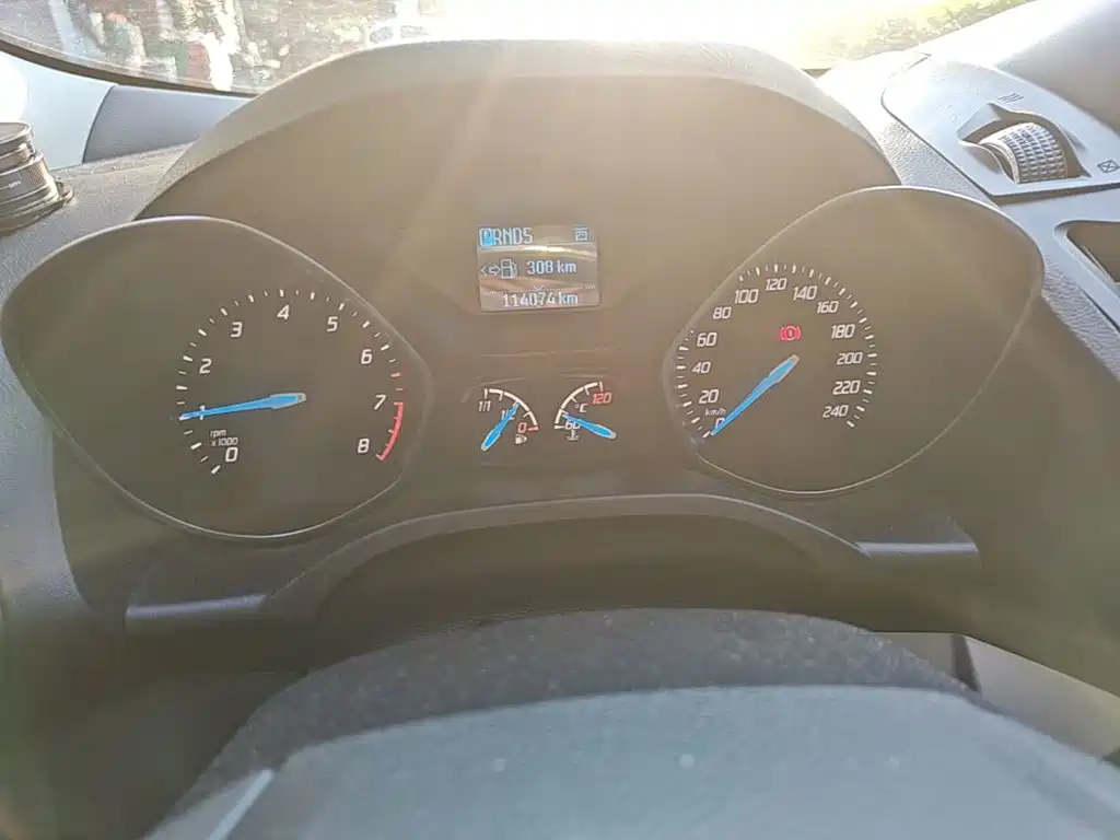 Ford Kuga — миниатюра 16