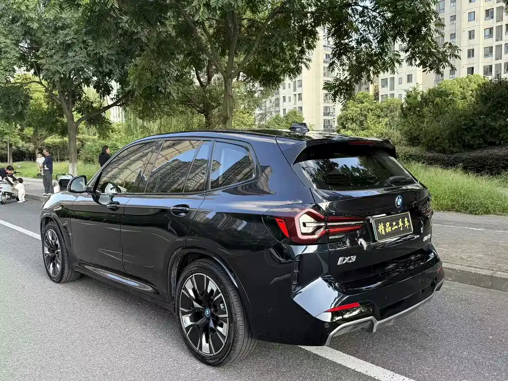 BMW iX3 — миниатюра 5