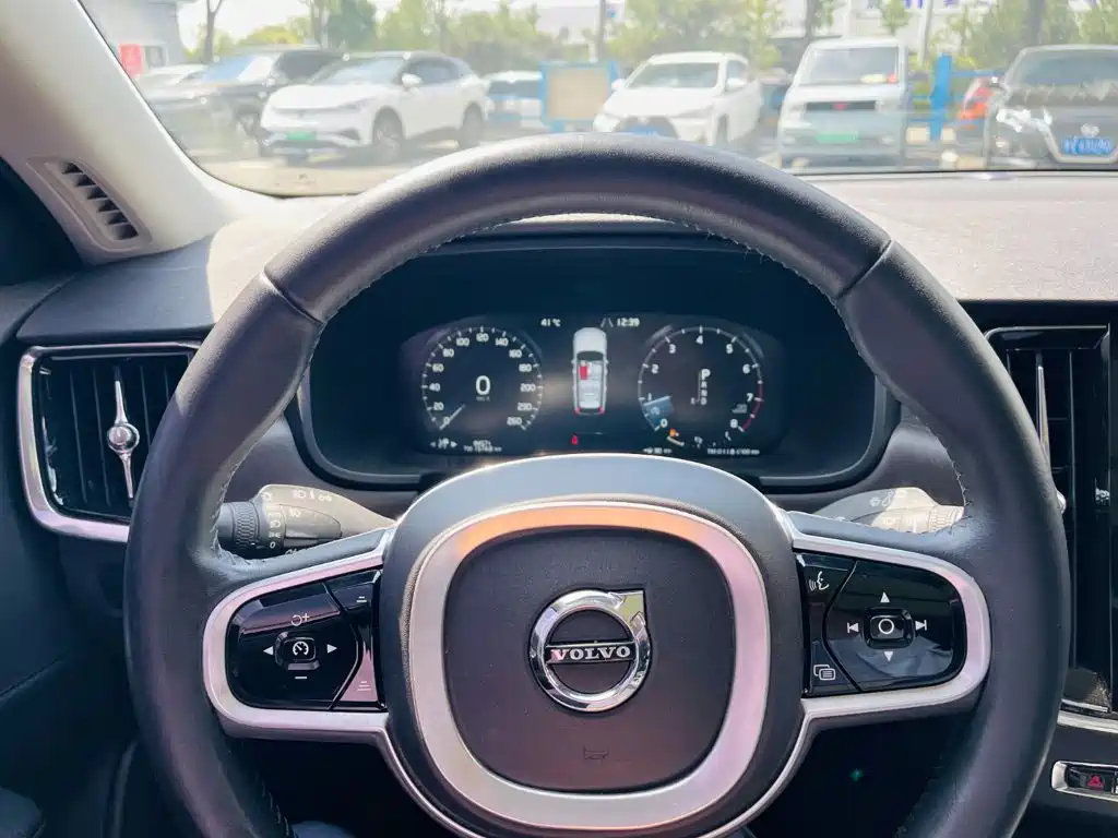 Volvo V90 — миниатюра 16