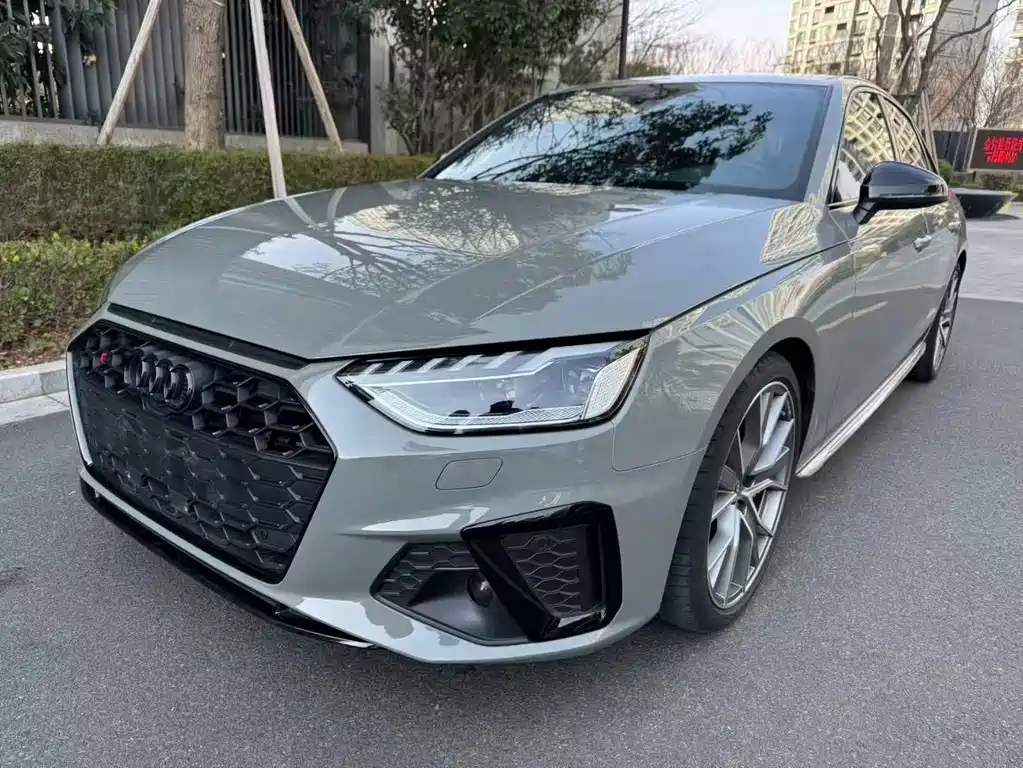 Купить Audi S4