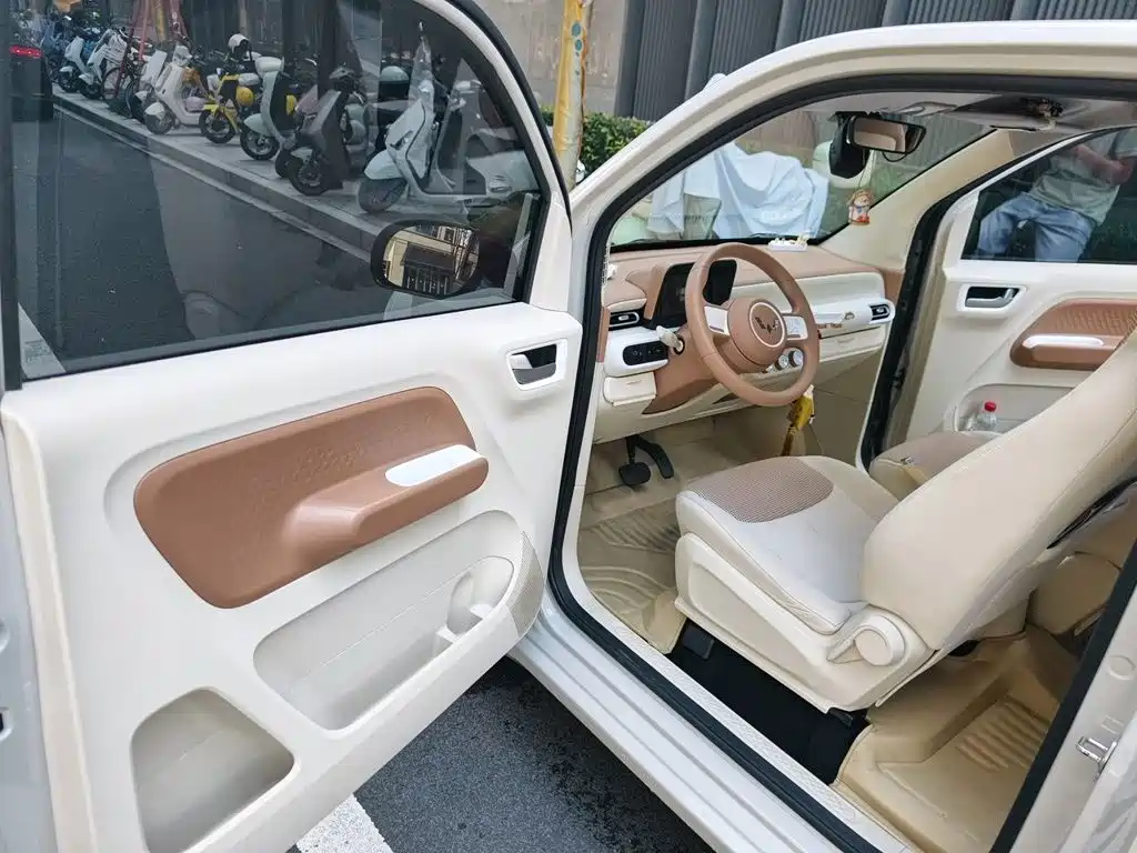 Wuling MINIEV — миниатюра 17