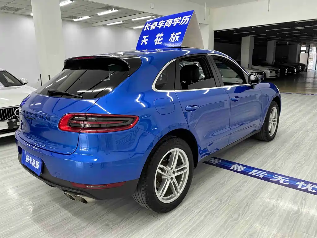 Porsche Macan — миниатюра 6