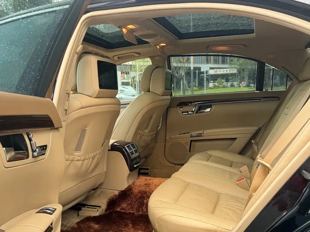 Mercedes-Benz S-Class — миниатюра 10