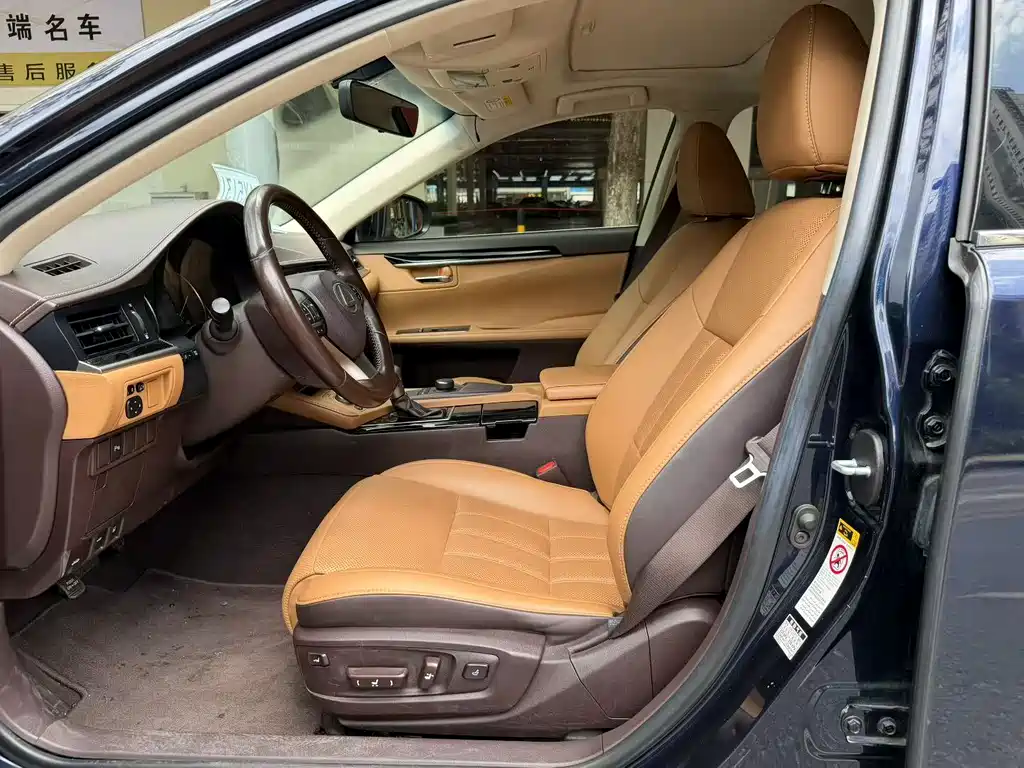 Lexus ES 2015 200 Elite