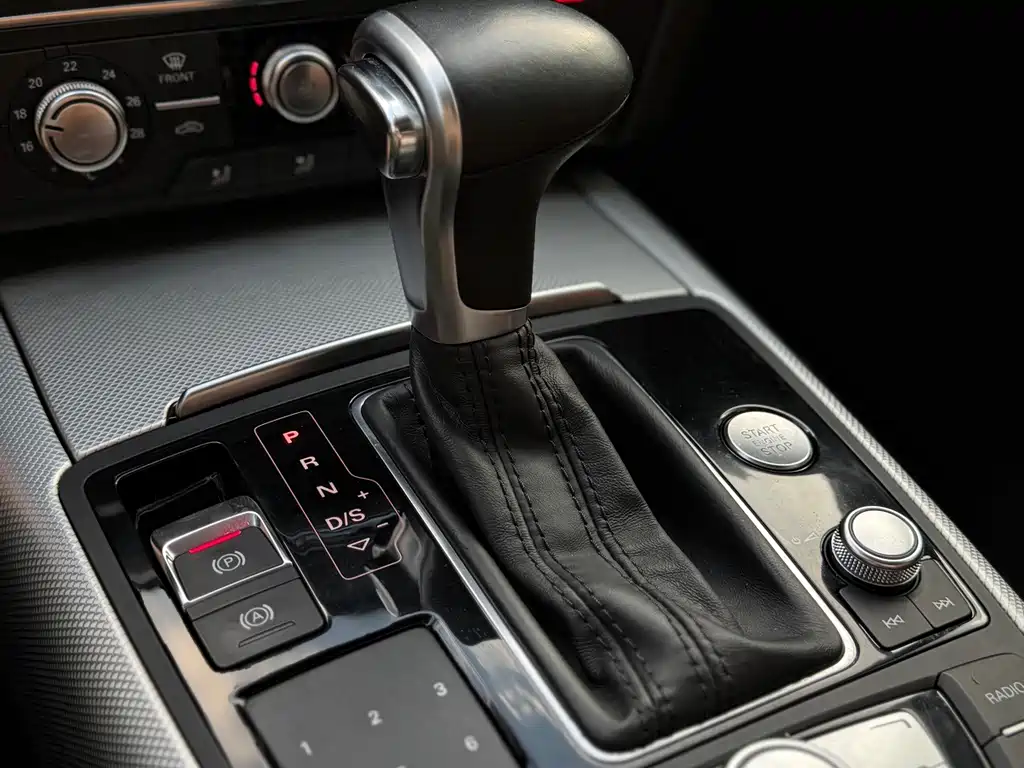 Audi A6L — миниатюра 10