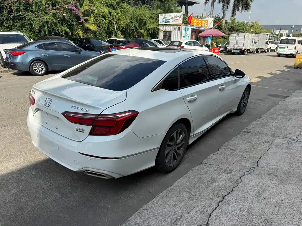 Honda Inspire — миниатюра 8