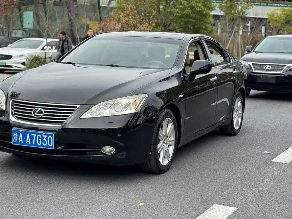 Купить Lexus ES