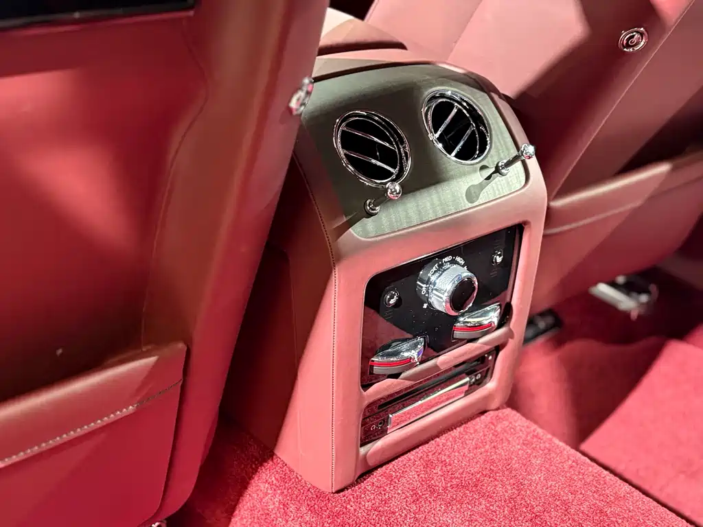 Rolls-Royce Ghost — миниатюра 17
