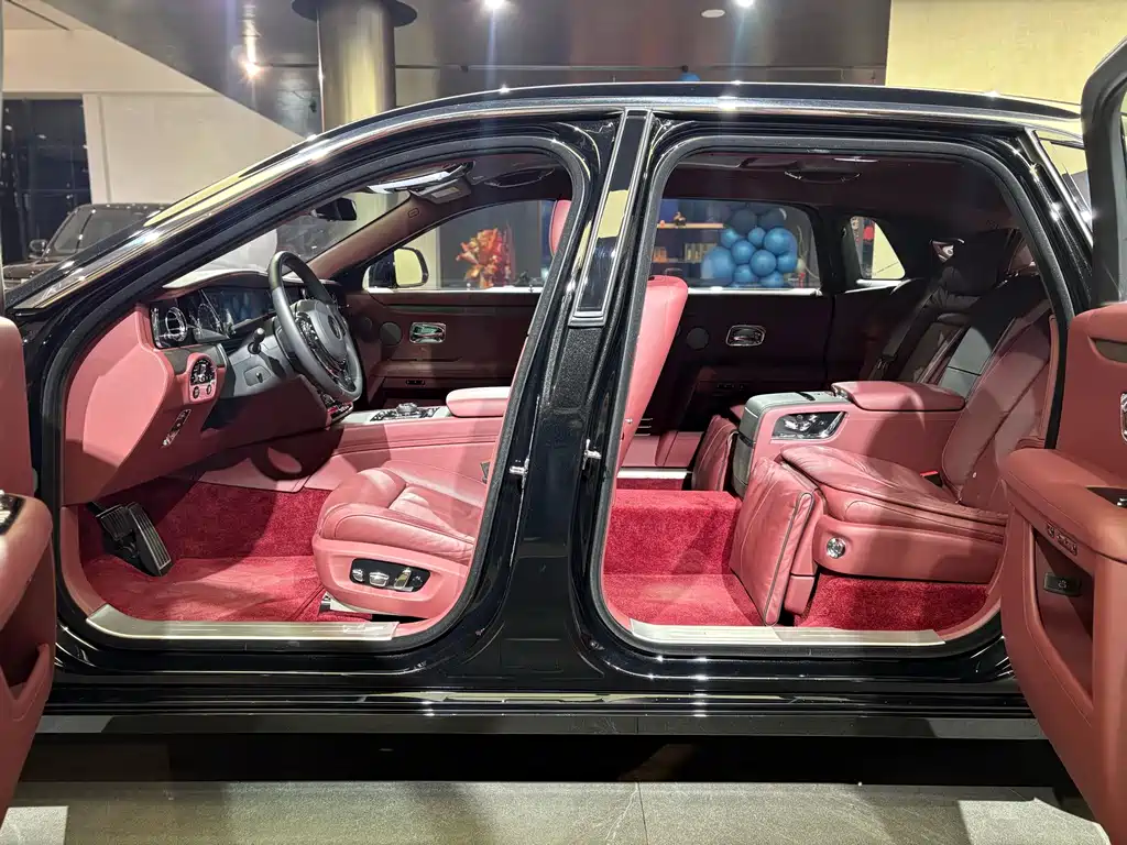 Rolls-Royce Ghost — миниатюра 19