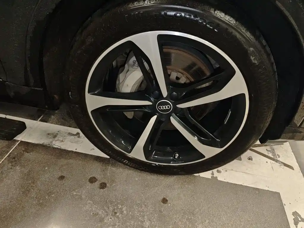 Audi Q7 — миниатюра 8