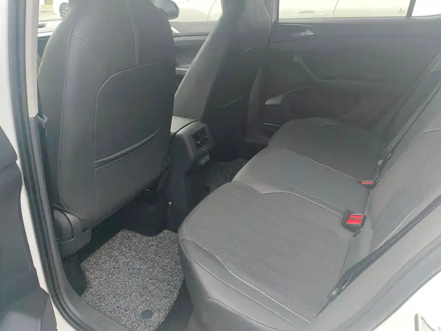 Volkswagen T-Cross — миниатюра 11