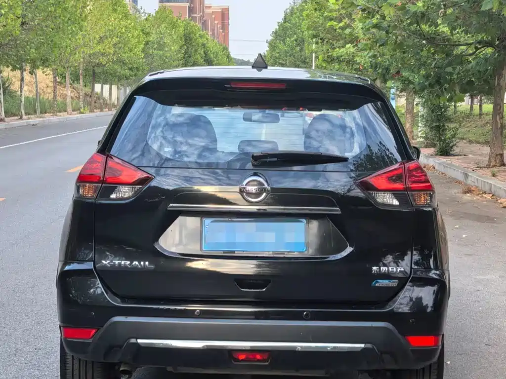 Nissan X-Trail — миниатюра 5