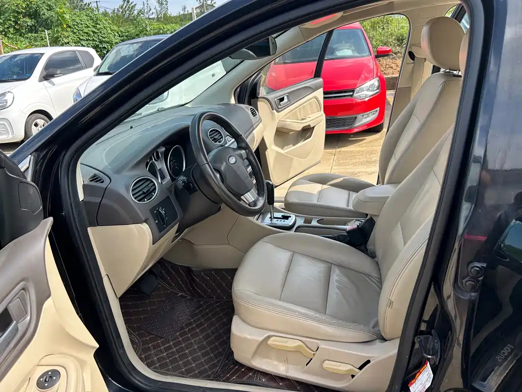Ford Focus — миниатюра 7
