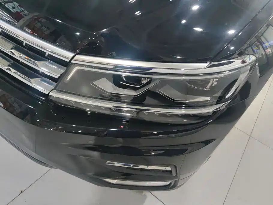 Volkswagen Tiguan L — миниатюра 5
