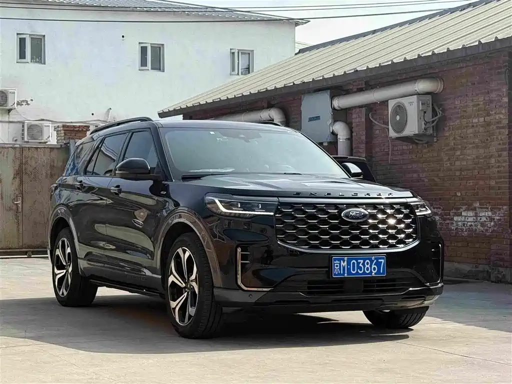 Ford Explorer — миниатюра 2
