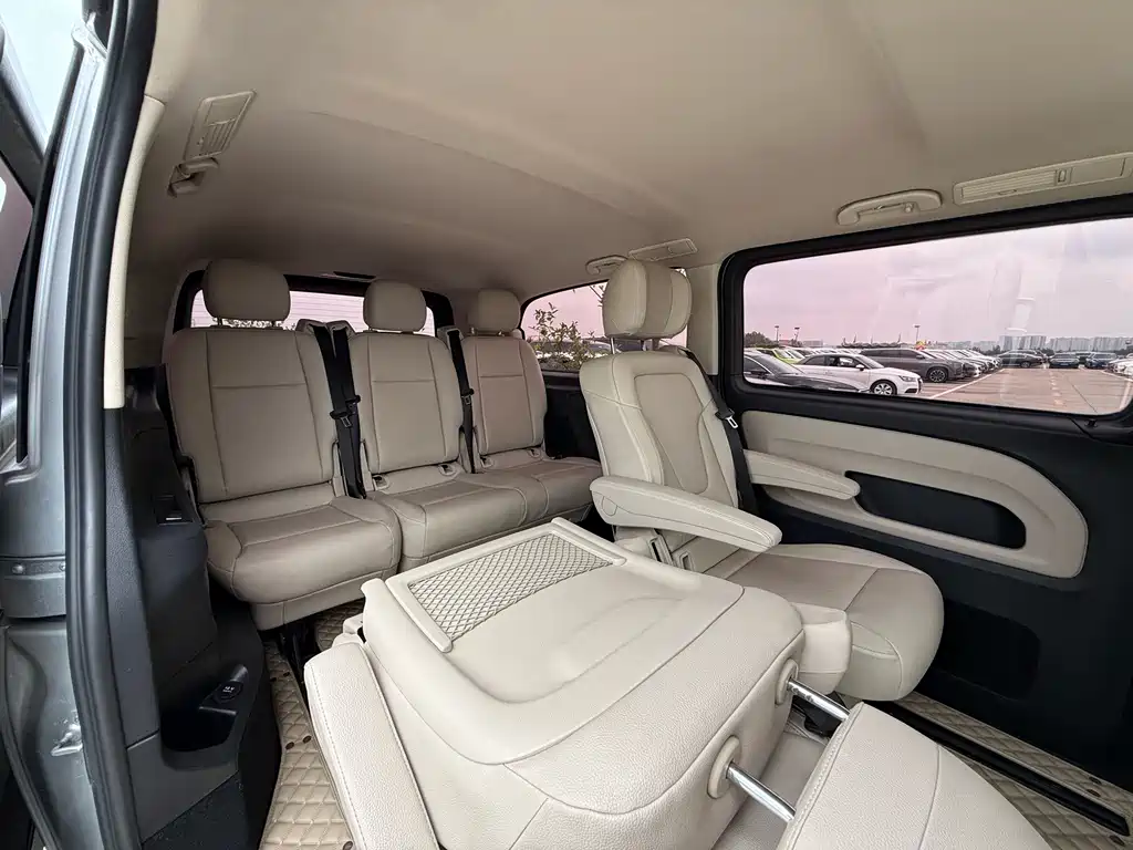 Mercedes-Benz Vito — миниатюра 12