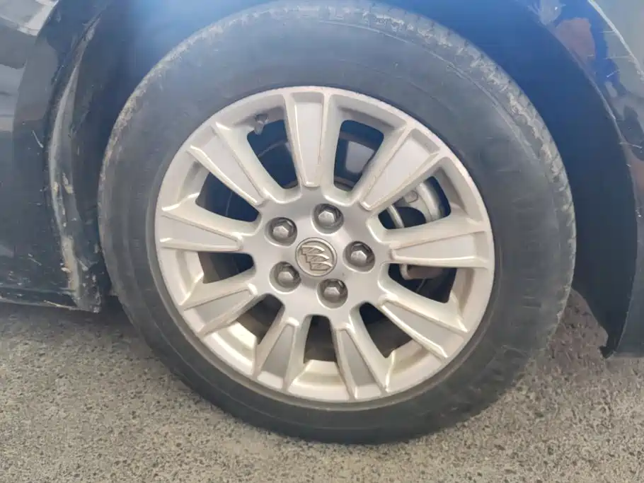 Buick LaCrosse — миниатюра 6