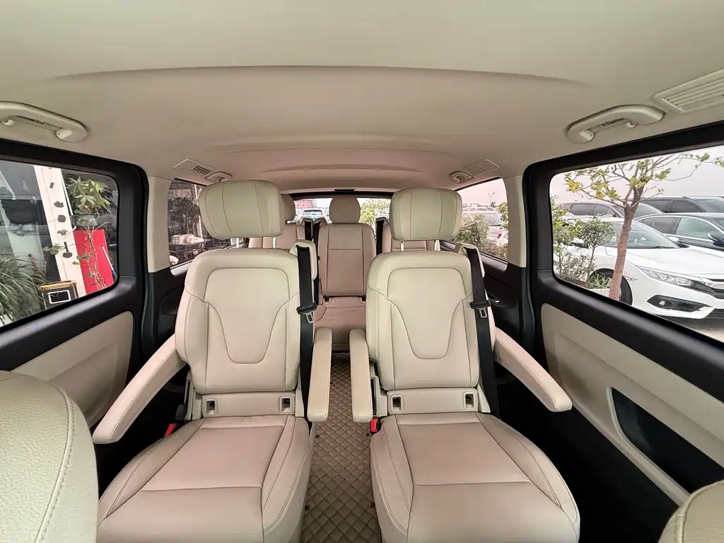 Mercedes-Benz Vito — миниатюра 10