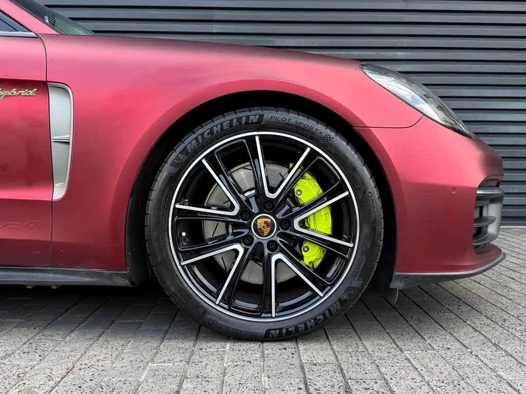 Porsche Panamera Hybrid — миниатюра 6