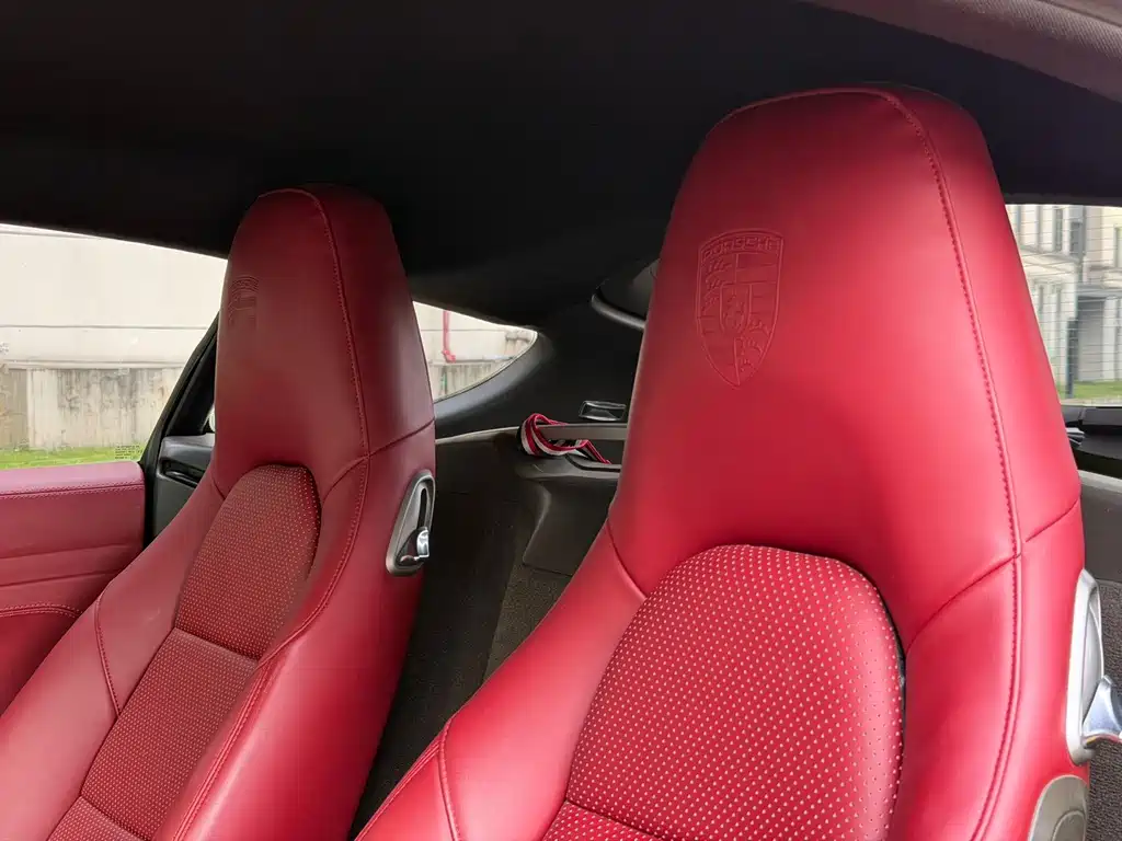Porsche Cayman — миниатюра 9