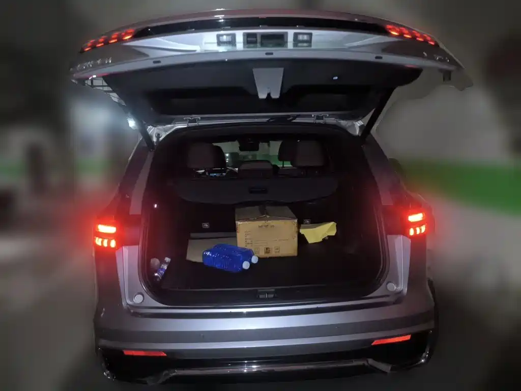 Geely Xingyue L — миниатюра 15