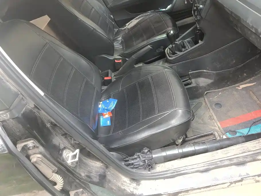 Volkswagen Santana — миниатюра 8