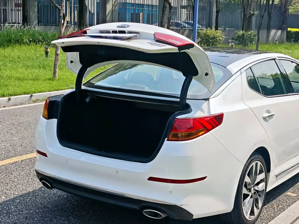 Kia K5 2.0L Auto LUXURY, фото 13