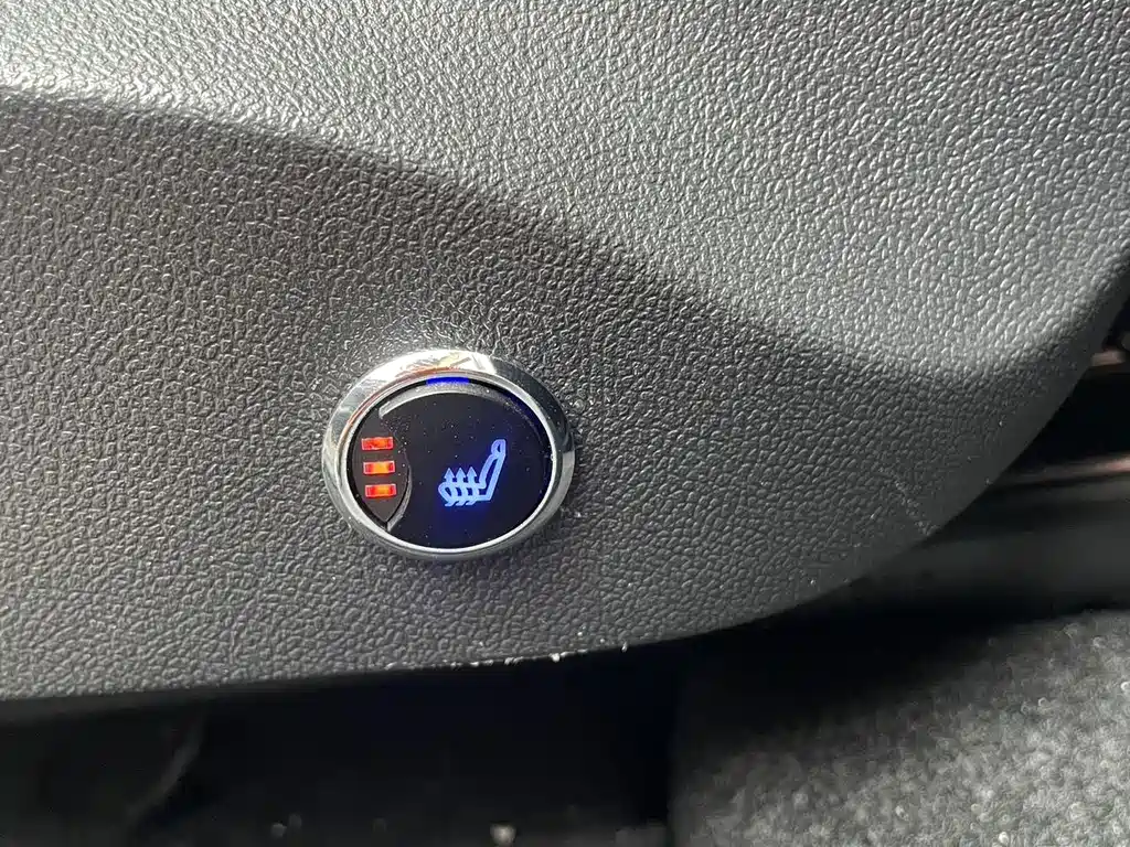 Toyota Yaris L — миниатюра 12
