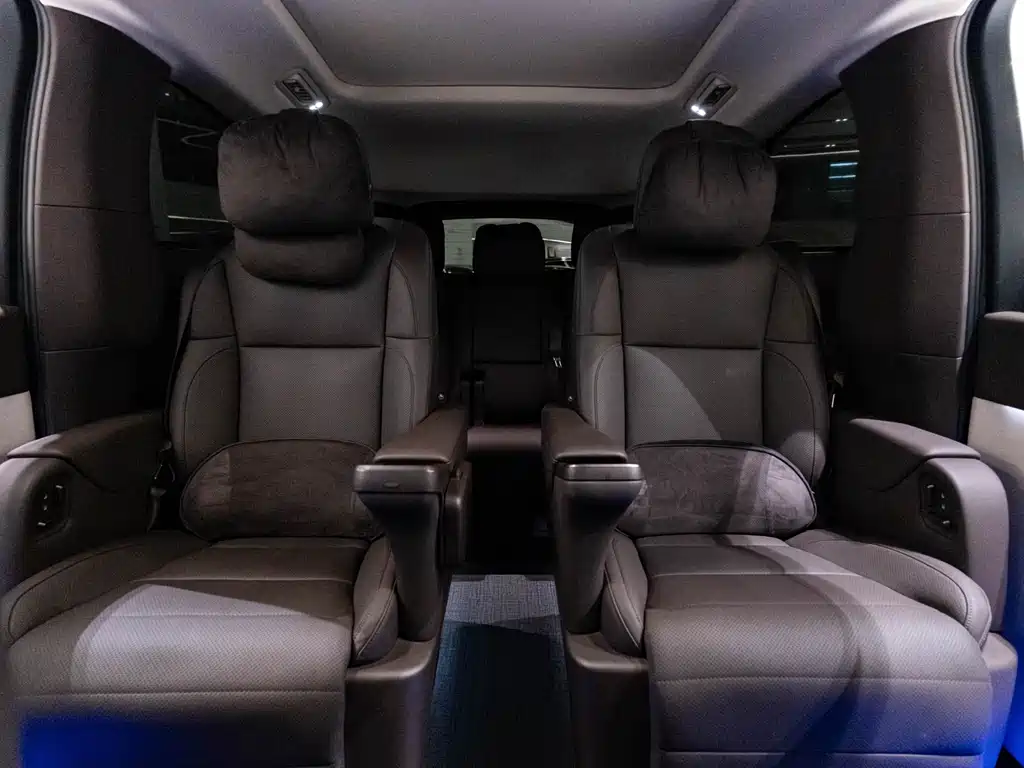 Li Auto Li MEGA — миниатюра 12