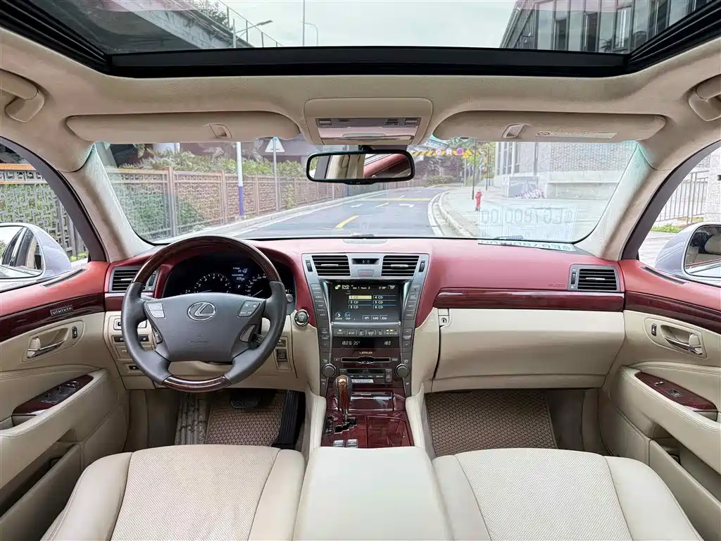 Lexus LS 2006 460