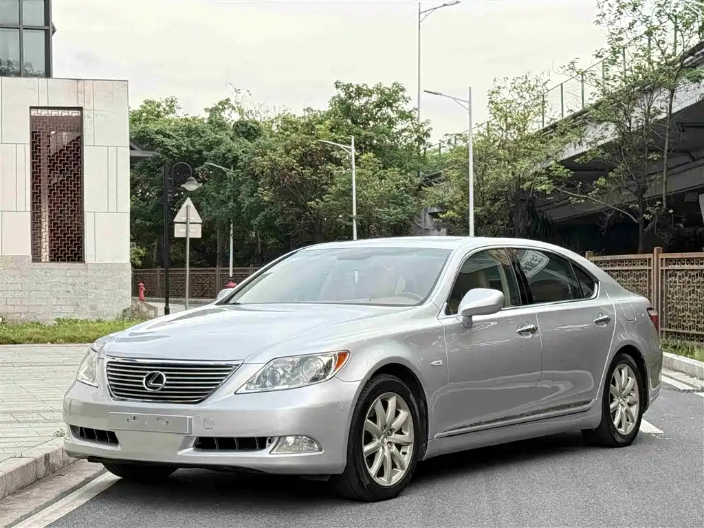 Lexus LS — фотографии объявления, Фото 12