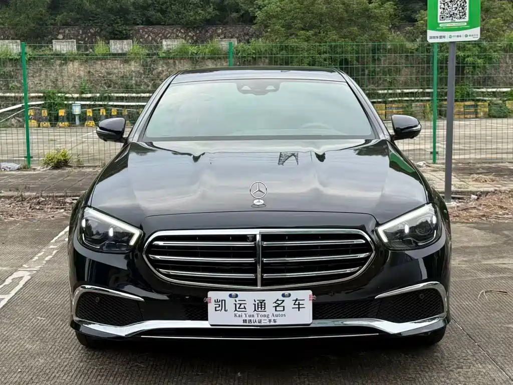 MERCEDES-BENZ E CLASS