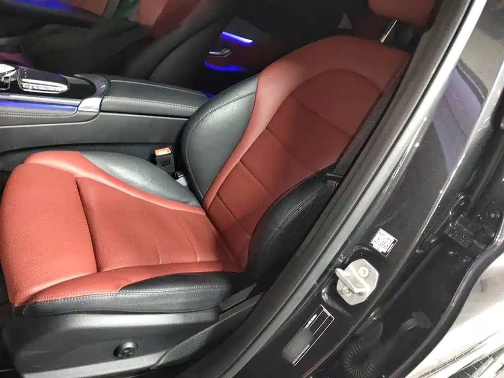 Mercedes-Benz GLC 2020 GLC 260 4MATIC SUV