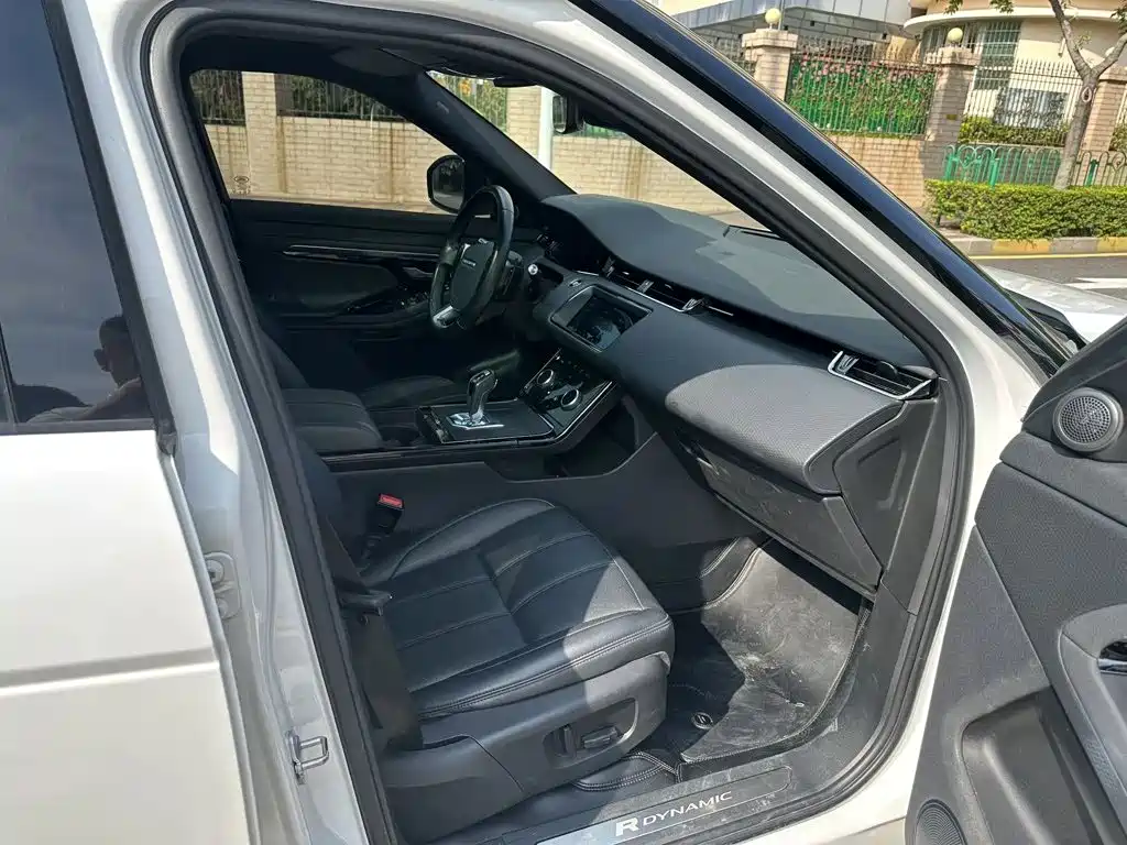 Land Rover Evoque — миниатюра 6