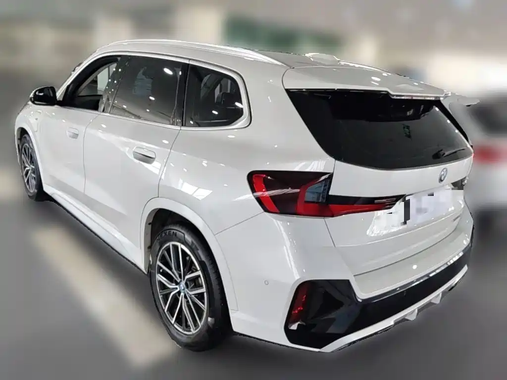 BMW iX1 — миниатюра 7